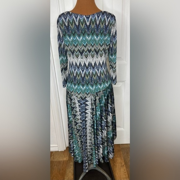 Monroe & Main Dress Zig Zag Long Sleeve Maxi Length Size 8 - Picture 8 of 13